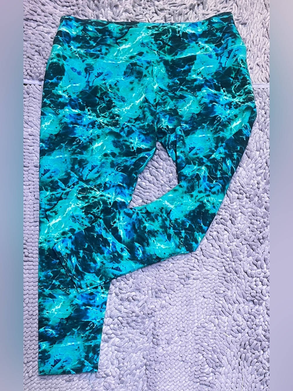 Soft Surroundings Teal and Blue Marble Print Yoga Leggings